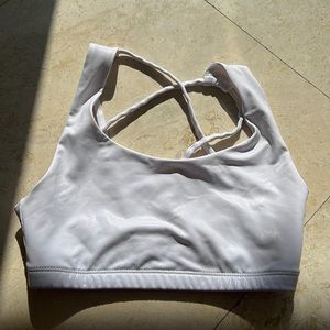 Onzie size small white iridescent bra